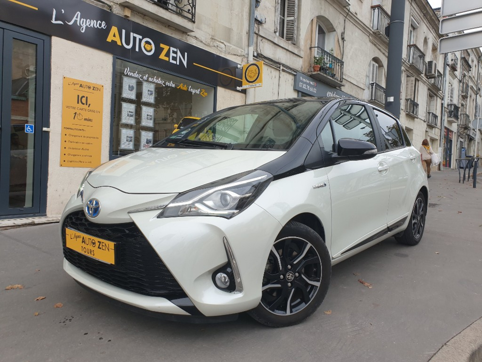 TOYOTA YARIS HYBRIDE MC2 100h Collection AUTO ZEN