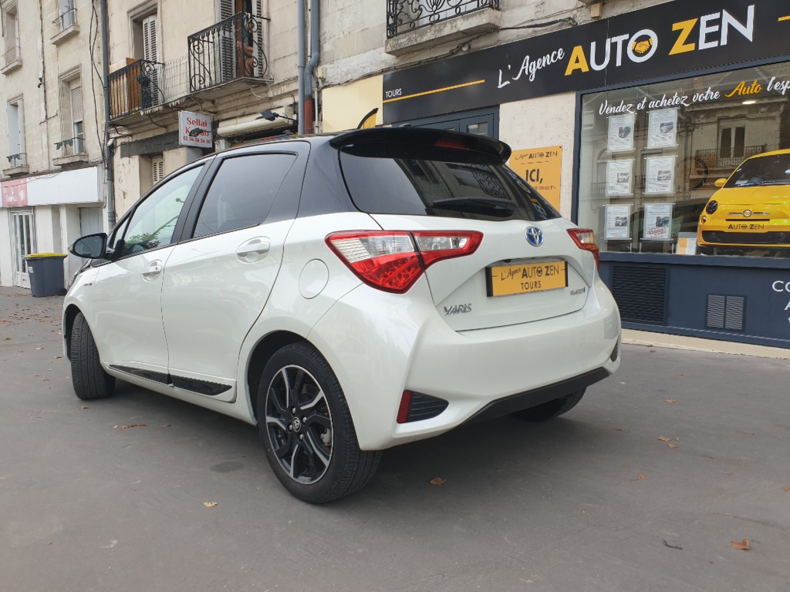 TOYOTA YARIS HYBRIDE MC2 100h Collection AUTO ZEN