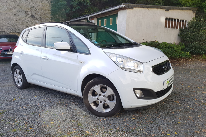 KIA VENGA